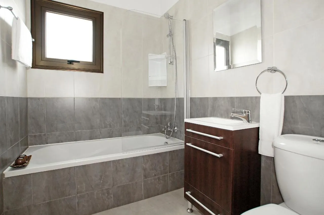Villa Merry Ajía Nápa 0*,